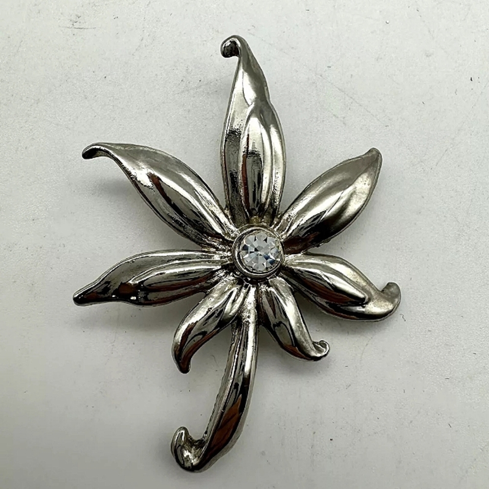 Silver Leaf Brooch